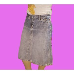 Gap Jeans ~ Y2K Vintage Mid-Length Denim Skirt ~ Size 2